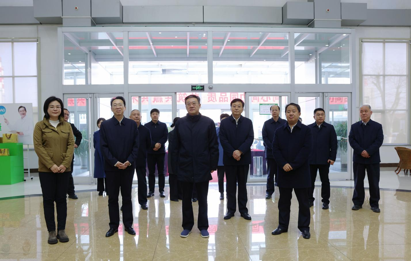 山東省委統(tǒng)戰(zhàn)部副部長、省工商聯(lián)黨組書記、常務副主席張鯤來山東三星集團調研