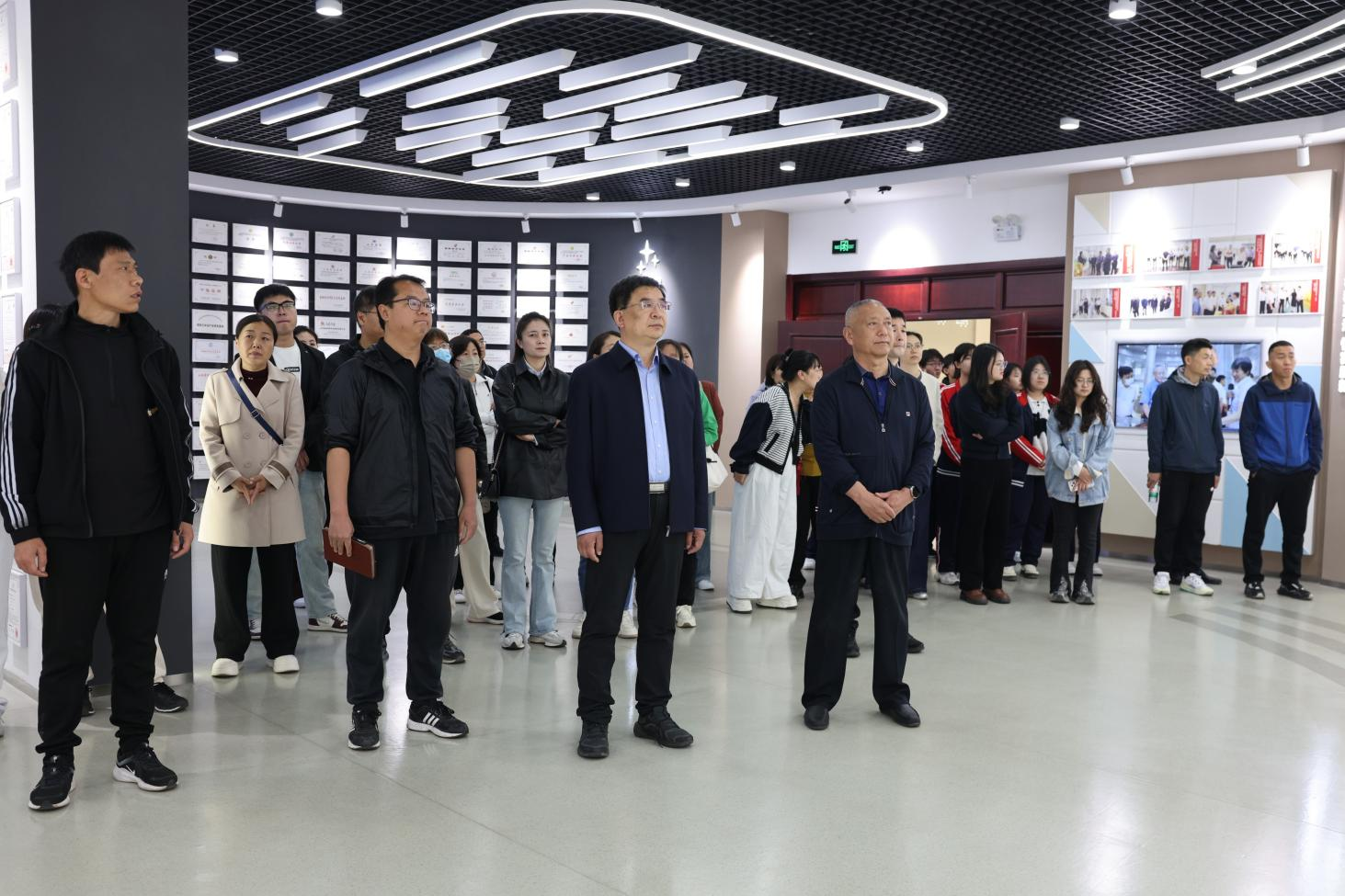 魯中職業(yè)學(xué)院來山東三星集團(tuán)參觀交流