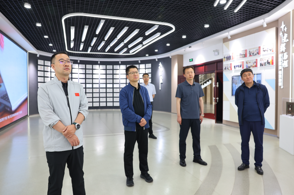 黑龍江省泰來縣考察組來山東三星集團參觀考察