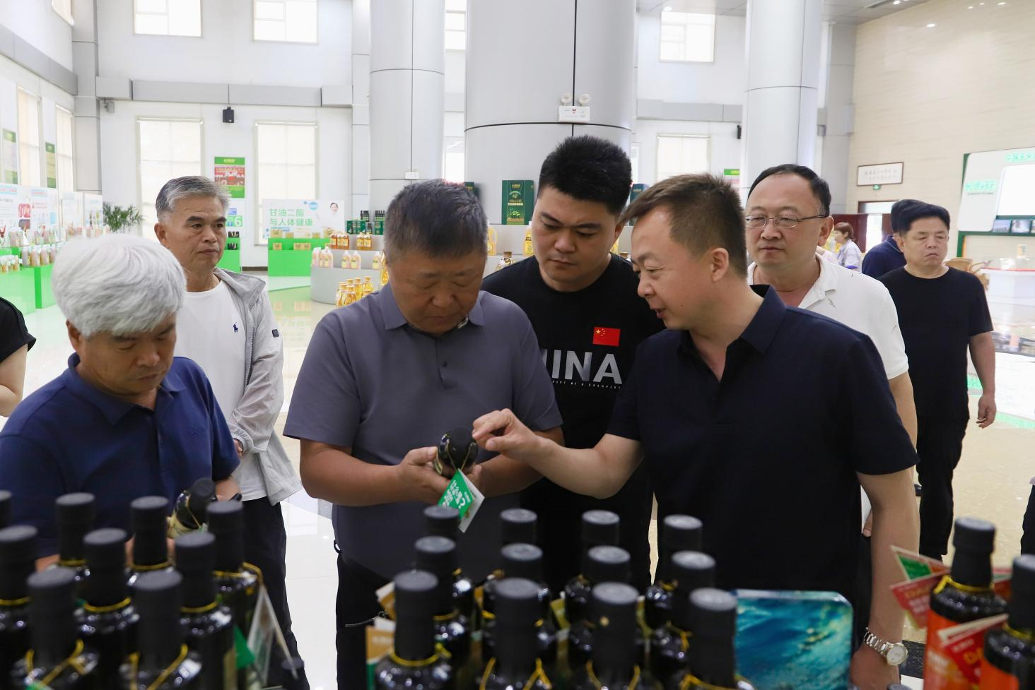 菏澤市農(nóng)業(yè)農(nóng)村局來(lái)山東三星集團(tuán)考察