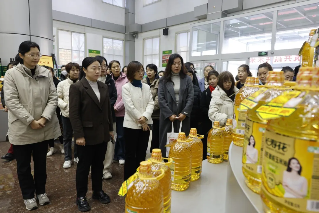 鄒平市 “筑夢(mèng)鄉(xiāng)村?振興有我” 農(nóng)村婦女干部暨致富帶頭人培訓(xùn)班來山東三星集團(tuán)參觀交流