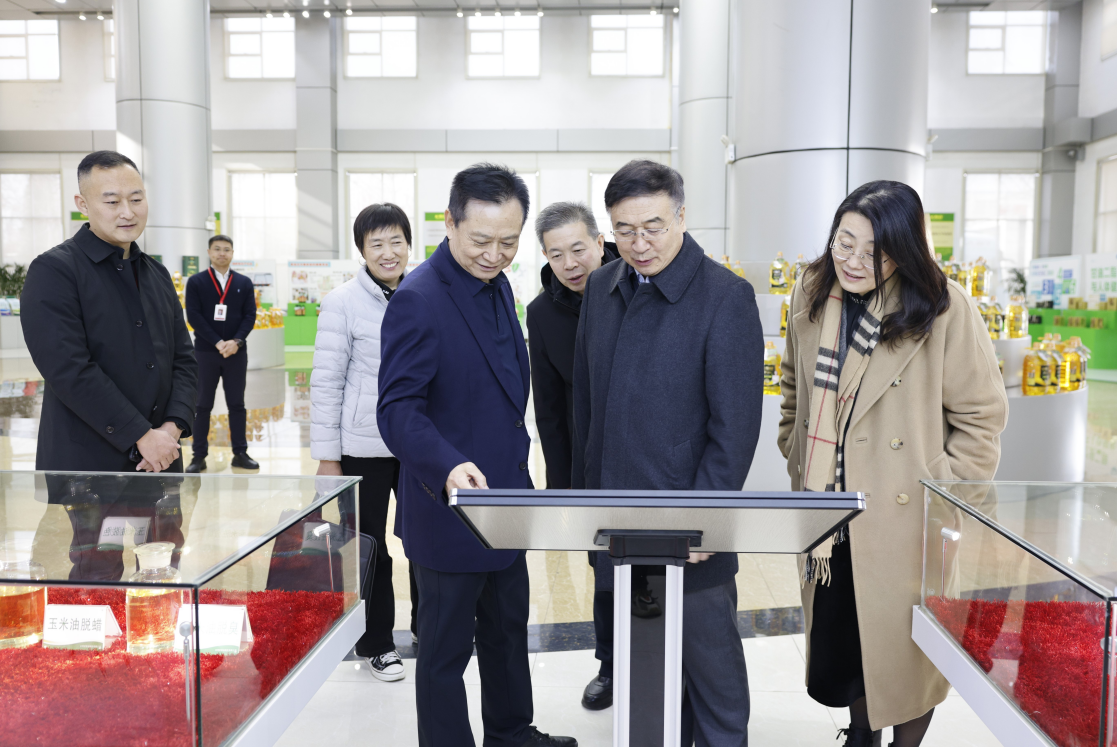 中國糧食經(jīng)濟(jì)學(xué)會會長韓衛(wèi)江一行來山東三星集團(tuán)調(diào)研